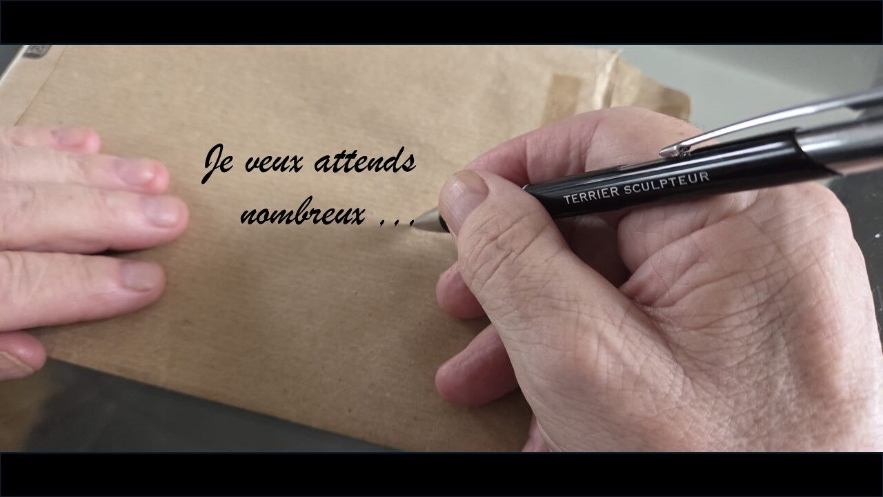 Le week-end du 22 et 23 novembre 2025, je vous ouvre les portes de mon atelier pour la sortie officielle de mon livre.  Rétrospective de 60 ans de créations artistiques, vous pourrez à cette occasion découvrir des pièces inédites au public !  Le vernissage se fera le samedi 22 novembre à 18h à mon atelier vaulxois.