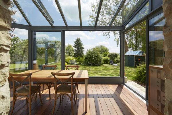 Installation de baies coulissantes en aluminium sur mesure à Digne-les-Bains