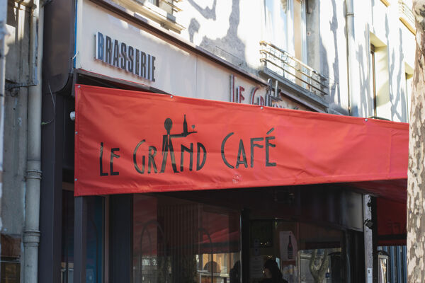 Le Grand Café, un lieu incontournable à Digne-les-Bains.