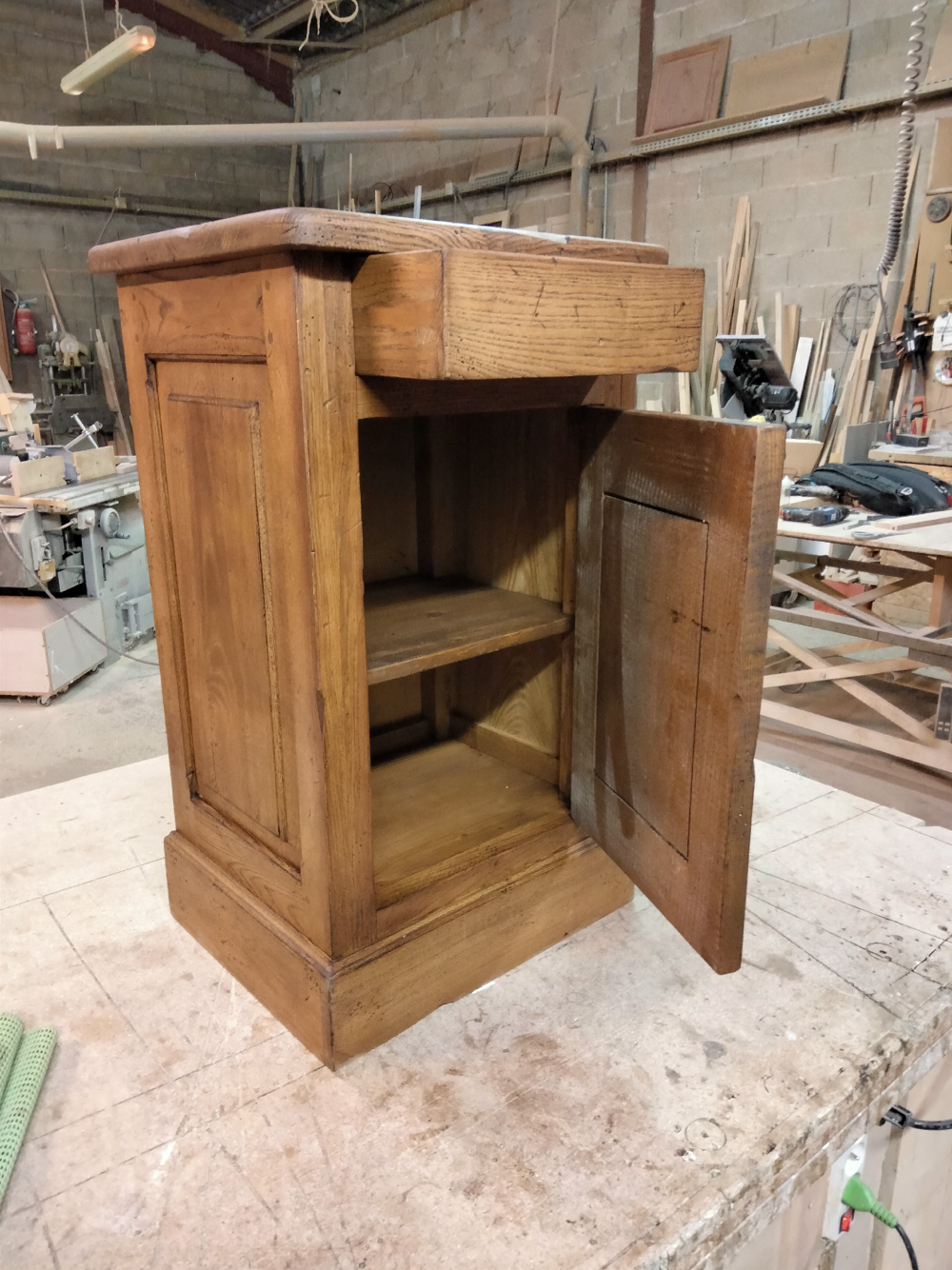 Réparation de mobilier