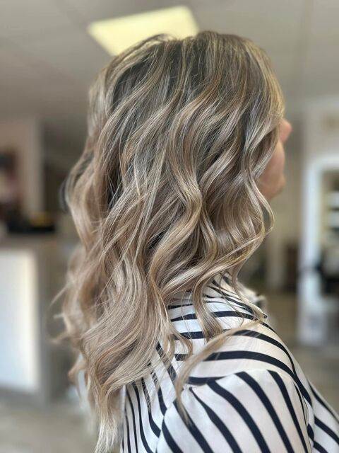 Galerie Photo Spécialisée Perruques et Turbans n°0