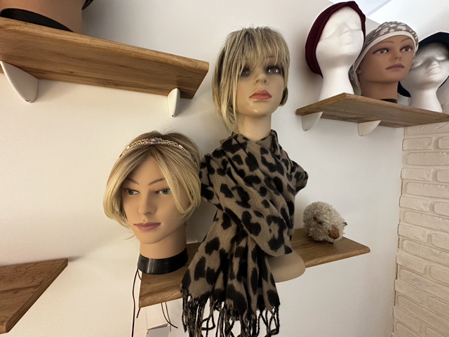 Galerie Photo Spécialisée Perruques et Turbans n°1