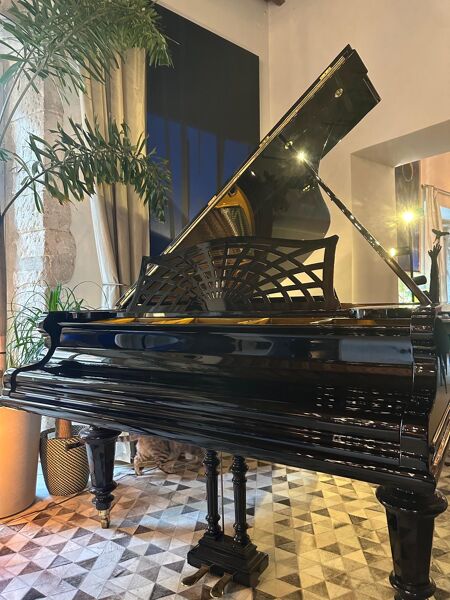 Le piano à queue C. Bechstein B : l'excellence pour les professionnels et mélomanes