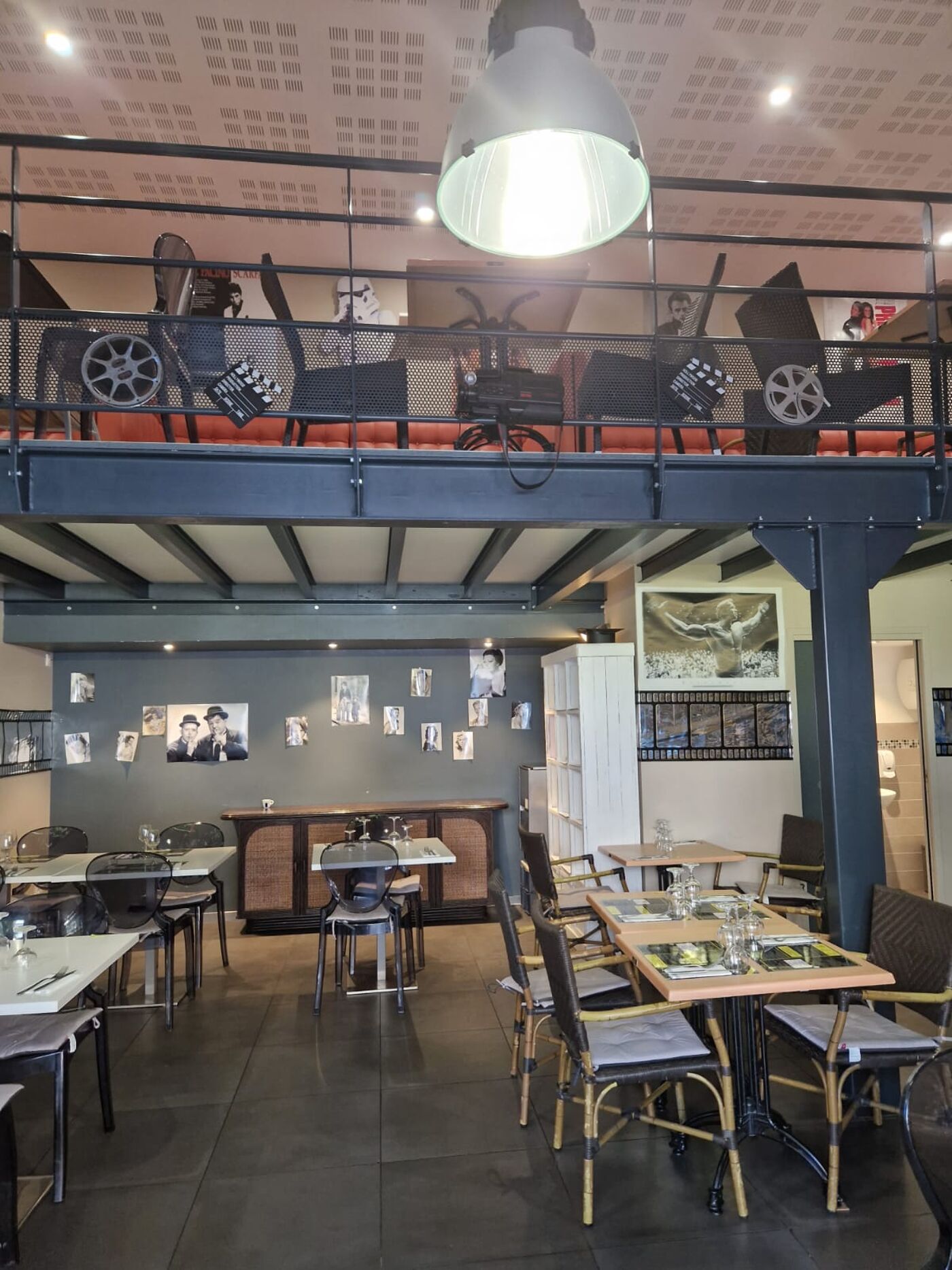 Le chef vous accueillera dans l'annexe du restaurant