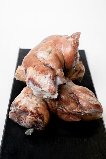 Pied de cochon cuit à la sauce