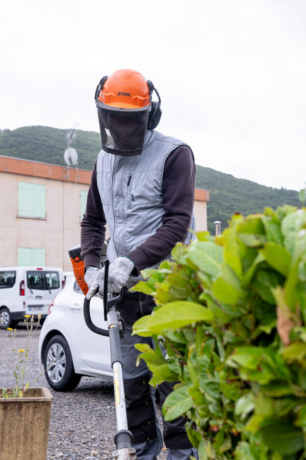 L'atelier espaces verts par ESAT Paul Martin