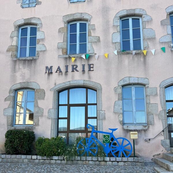 Votre mairie, au cœur de Saint-Germain-Laval