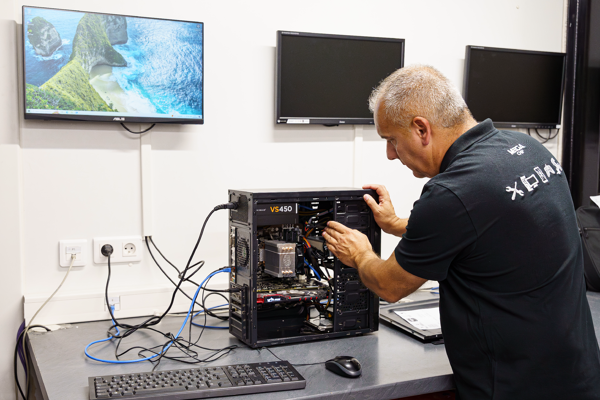 Plus de 15 ans d'expérience en maintenance informatique