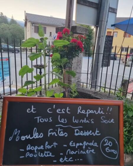 Tous les lundis soir, c'est moules frites !
