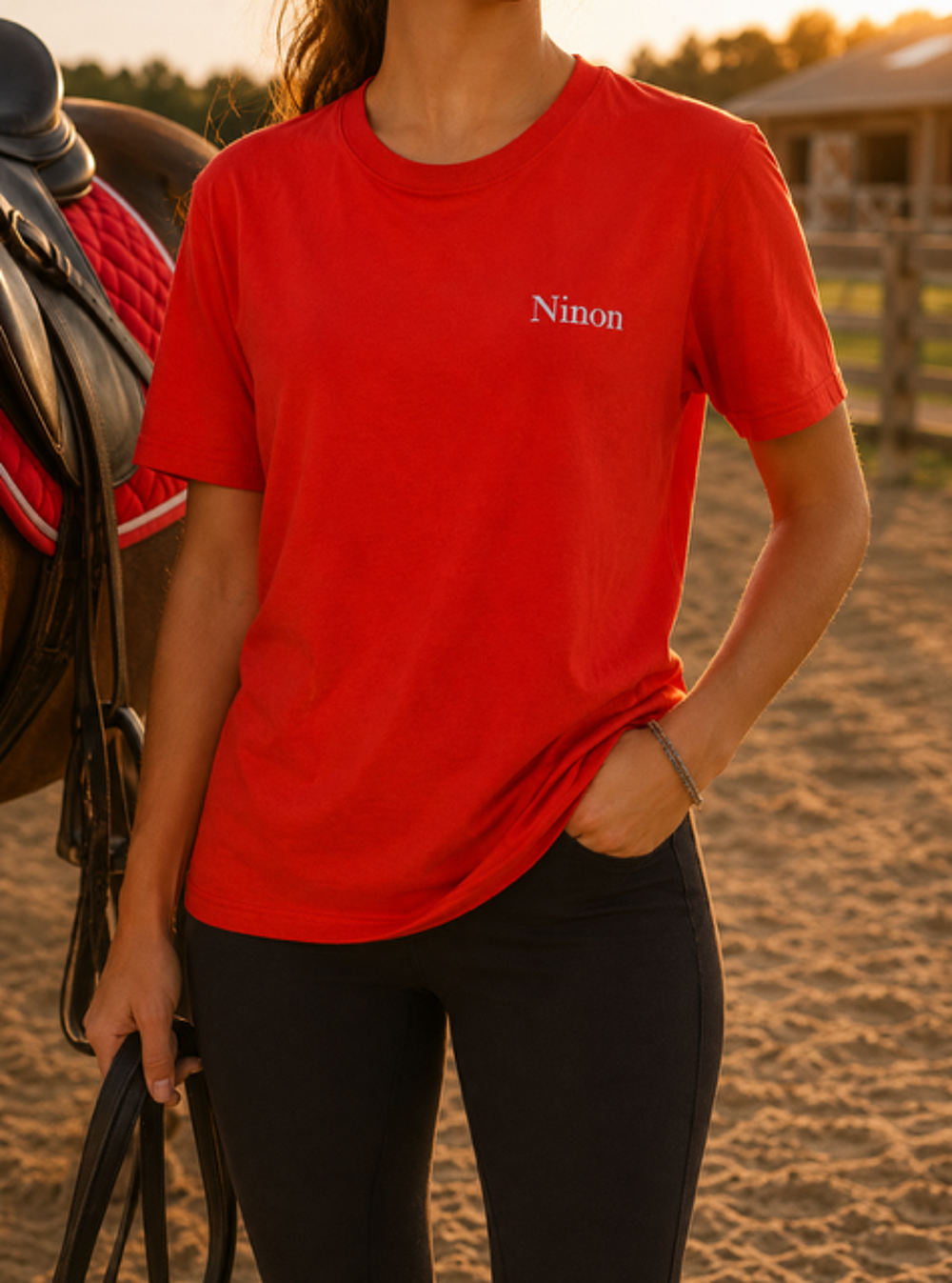t shirt rouge avec prénom devant