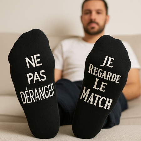 chaussette de sport "ne pas déranger -je regarde le match"