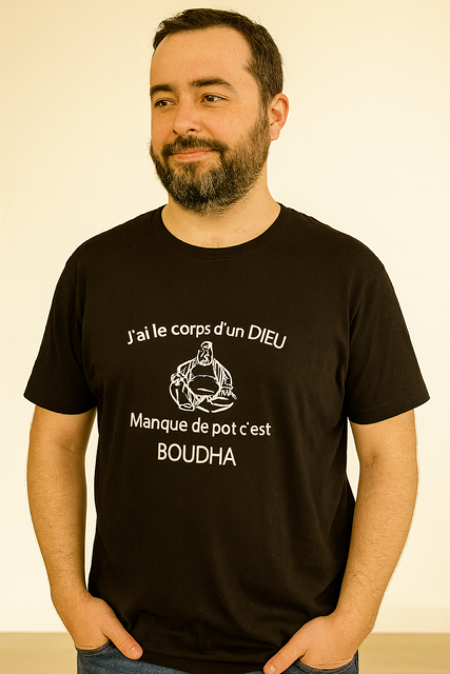 T-shirt homme humour "J’ai le corps d’un dieu... manque de pot, c’est Boudha"