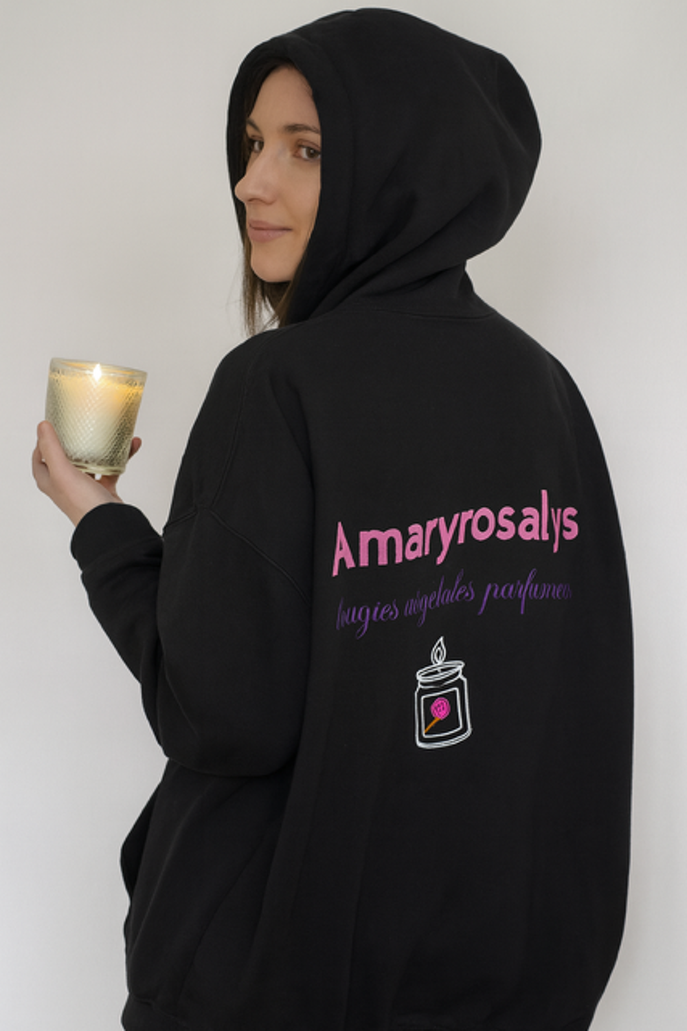 Sweet à capuche de dos