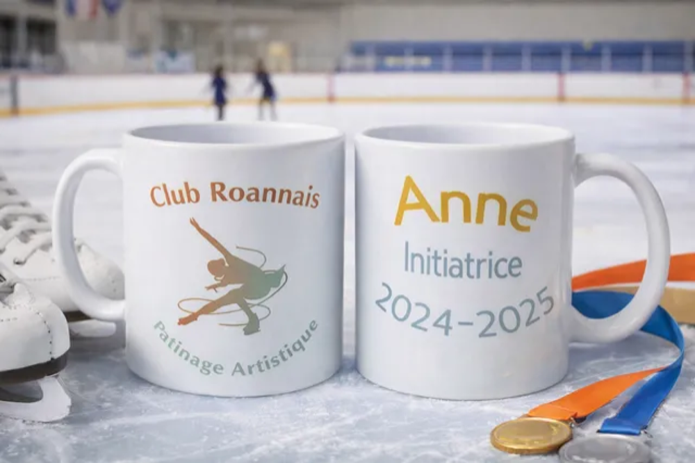 Mug personnalisé logo + prénom initiatrice et année 