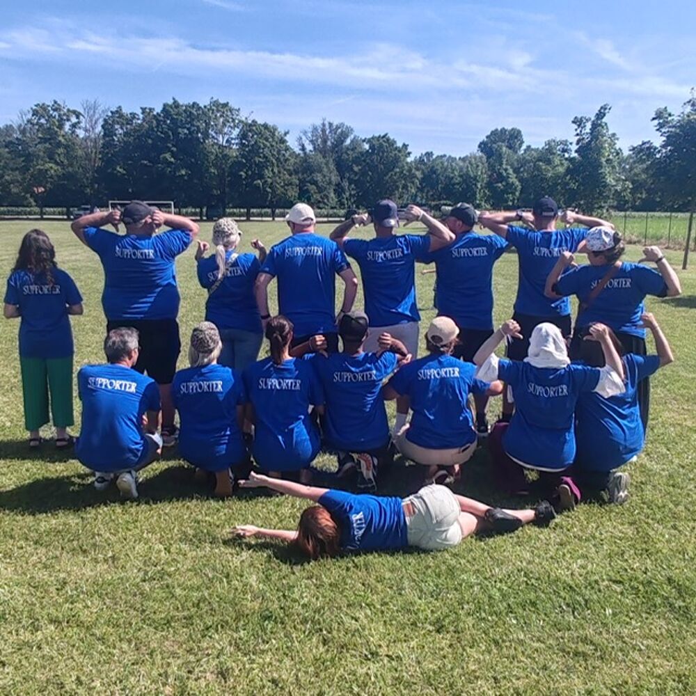 t shirt bleu flovage dos t shirt supporter 