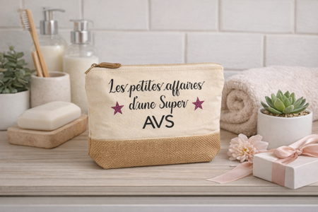 🧴 Trousse de toilette « Les petites affaires d’une super AVS »