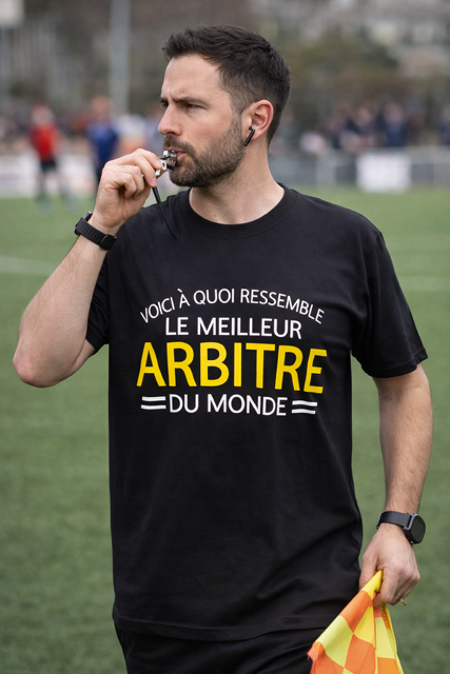 👕 T-shirt homme « Voici à quoi ressemble le meilleur arbitre du monde »