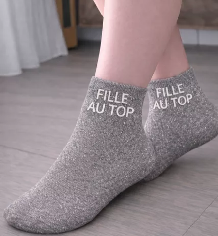 ✨ Chaussettes à paillettes – Fille au top ✨