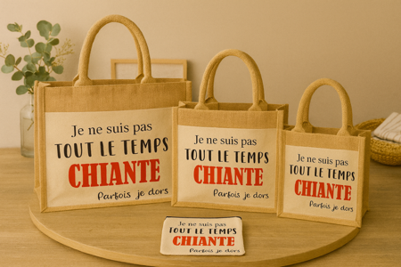 Sac en sac toile de jute “Je ne suis pas tout le temps chiante, parfois je dors” 