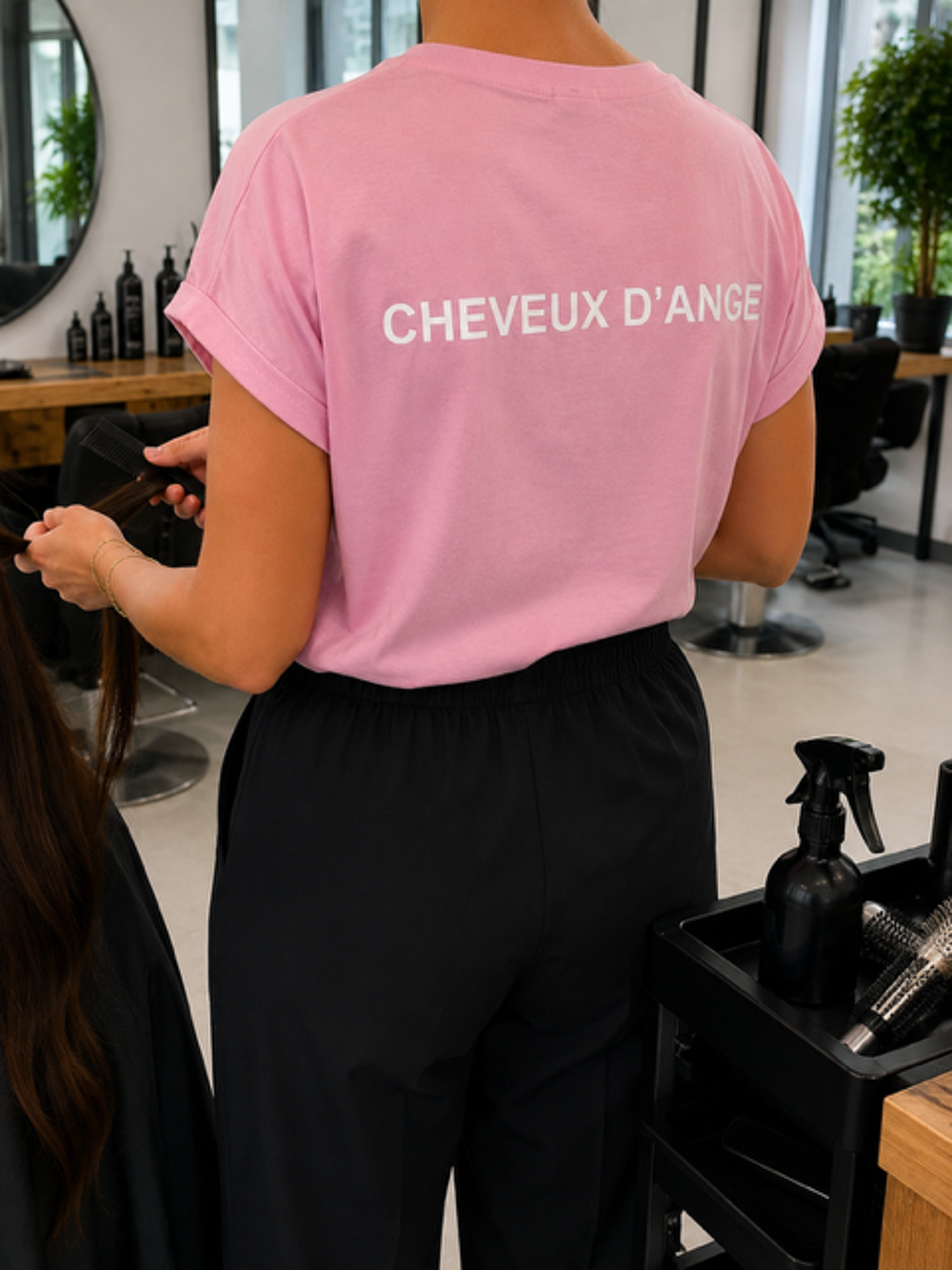 t shirt rose femme flocage dans le dos