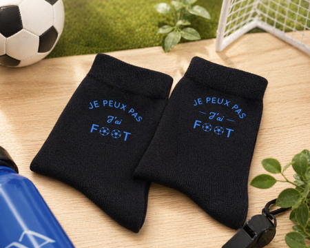 ⚽🧦 Chaussettes enfant – « J’peux pas… j’ai foot » 🏆😄