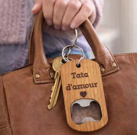  Porte-clés décapsuleur bois & acier inoxydable gravé « Tata d'amour» 