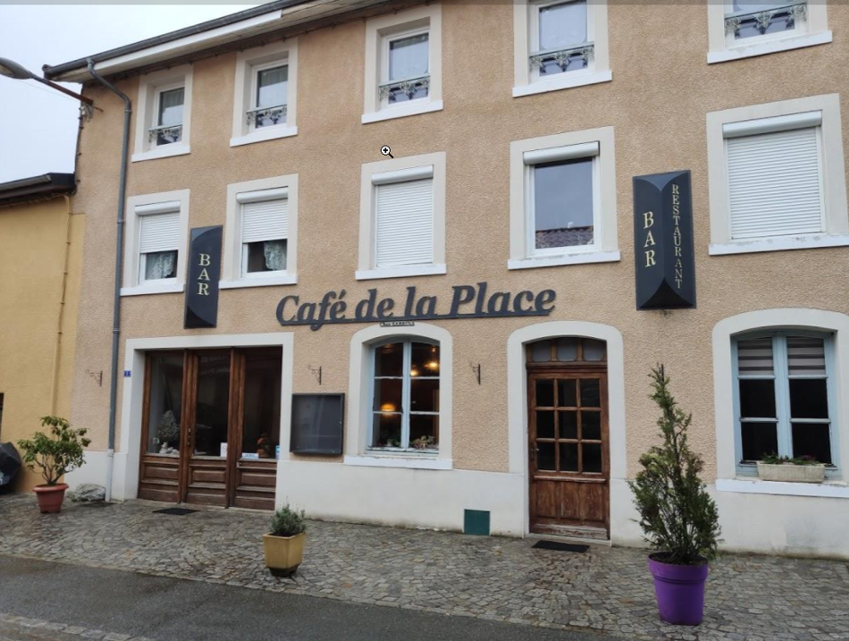 Le café de la place Logo